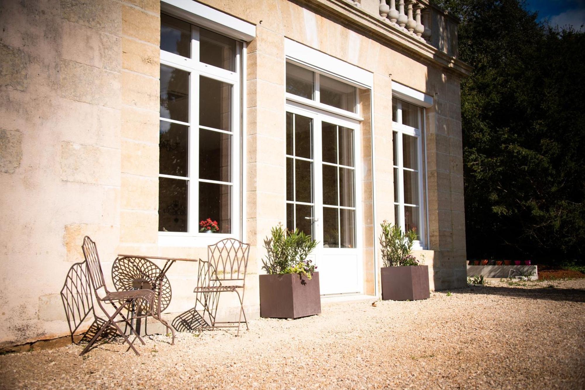 Bed and Breakfast Domaine De La Briouse Sanxay Esterno foto
