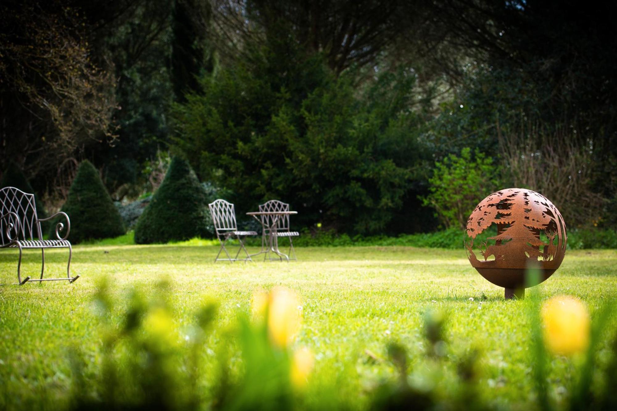 Bed and Breakfast Domaine De La Briouse Sanxay Esterno foto